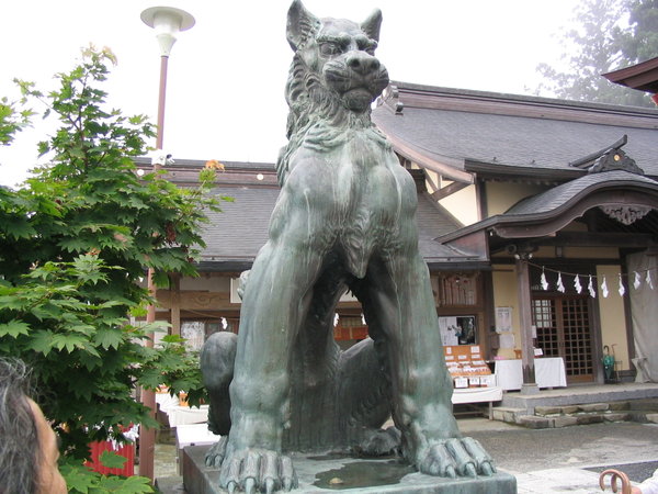 御岳神社の狛犬・狛オオカミ